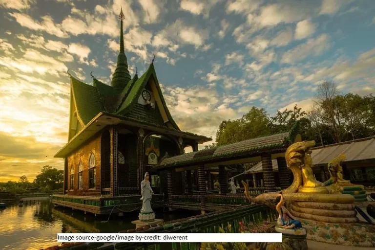 ● Temple of a Million Bottles │Wat Pa MahaChediKaew