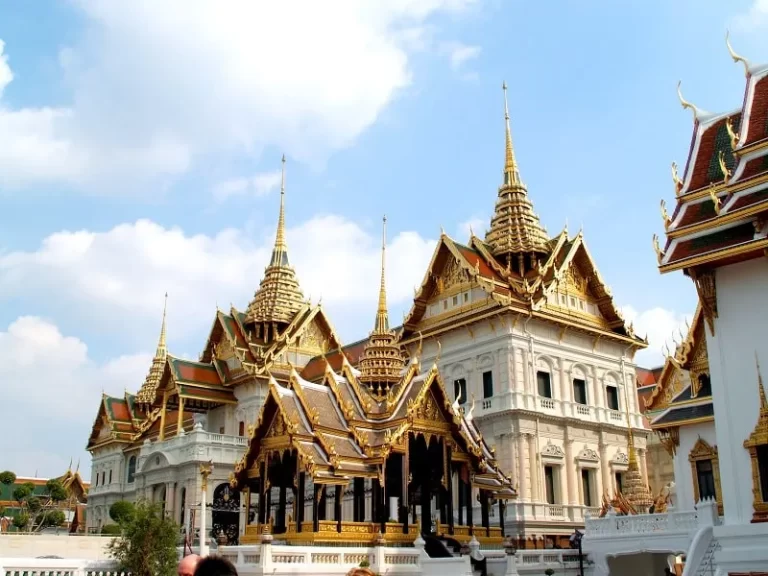 ● Temple of the Emerald Buddha │WatPhraKaew